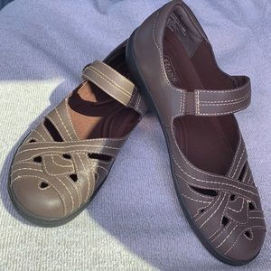 BASS Shoes, size 7M, Like New